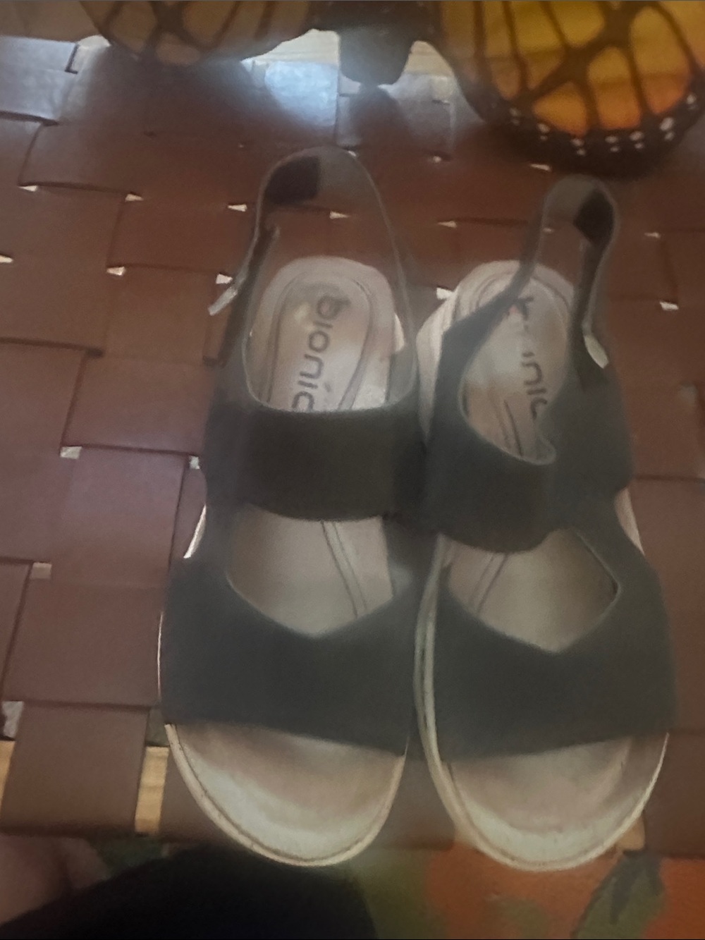 Bionica Women's Black Slingback Comfort Sandals